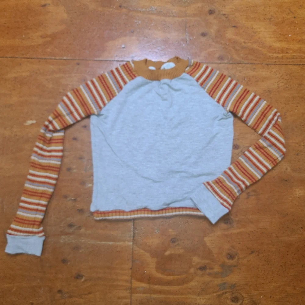 Handmade Retro Gray and Orange Striped Long Sleeve Top - Picture 5 of 6
